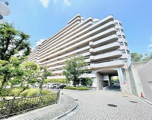 大阪府吹田市山田東４丁目 14階建 築33年9ヶ月