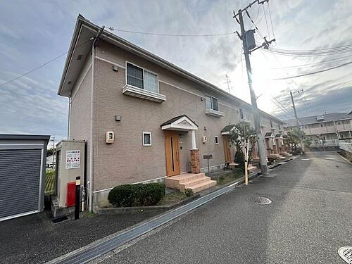 大阪府箕面市粟生間谷西７丁目 2階建 築18年8ヶ月