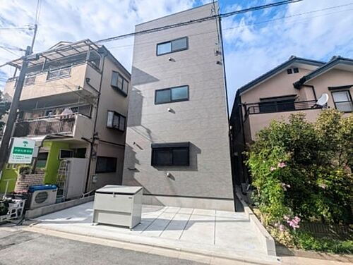 大阪府吹田市末広町 3階建 