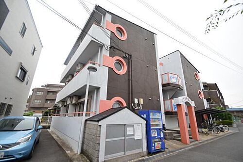 大阪府茨木市蔵垣内２丁目 築35年8ヶ月 3階建