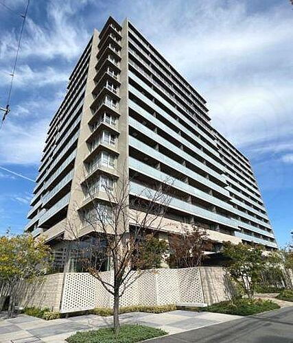 大阪府茨木市中津町 築6年10ヶ月 14階建