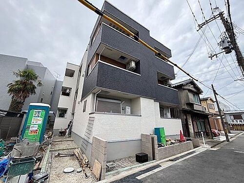 大阪府堺市西区浜寺諏訪森町中２丁 3階建 築1年