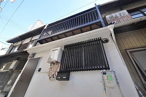 大阪府大阪市福島区吉野１丁目 築108年11ヶ月 2階建