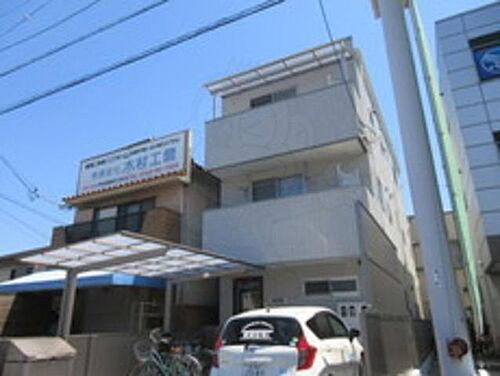 大阪府堺市北区百舌鳥梅町３丁 3階建 築8年9ヶ月