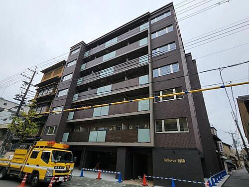 京都府京都市上京区千本通五辻上る牡丹鉾町 築3年 7階建