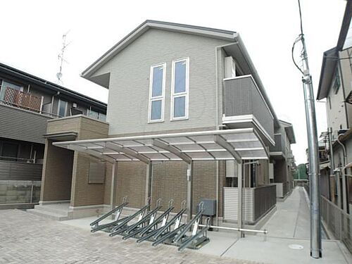 京都府京都市右京区太秦奥殿町 築8年7ヶ月 2階建