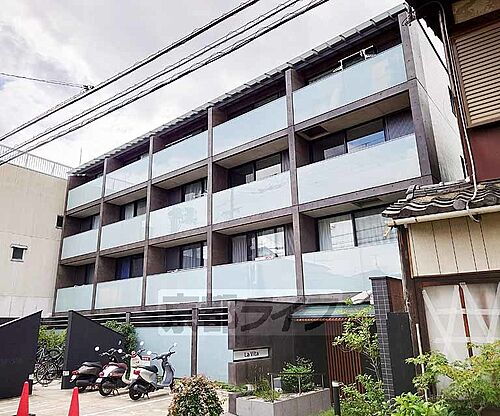 京都府京都市中京区西ノ京東月光町 築8年5ヶ月 4階建