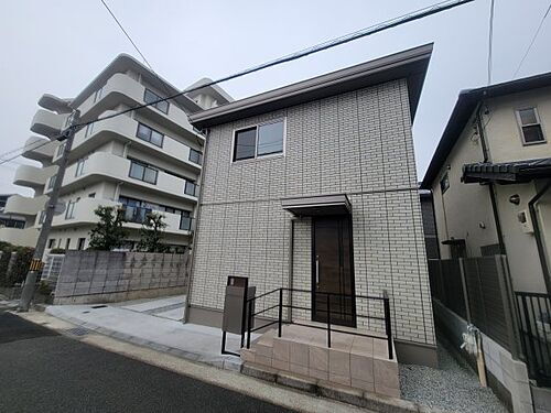 兵庫県西宮市今津巽町 2階建 築1年未満