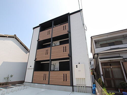 兵庫県尼崎市東桜木町 3階建 築5年4ヶ月