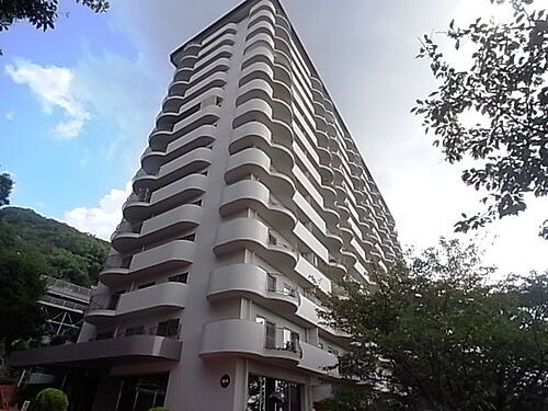 兵庫県神戸市中央区葺合町字蝉山 16階建 築49年9ヶ月