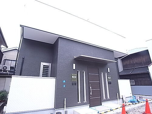 兵庫県尼崎市稲葉荘４丁目 築10年2ヶ月 2階建