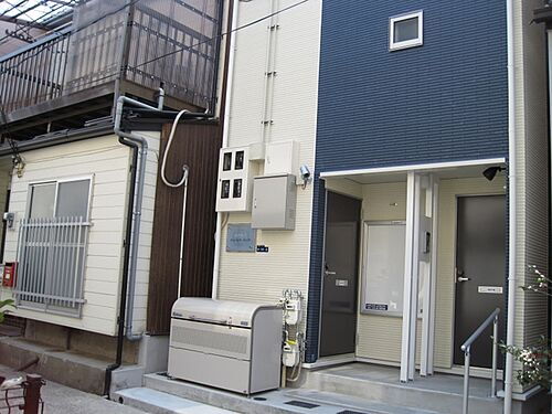 兵庫県神戸市中央区楠町１丁目 2階建 築14年8ヶ月