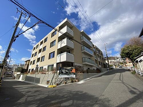 兵庫県神戸市東灘区森北町４丁目 築3年11ヶ月 4階建