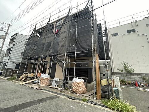 兵庫県尼崎市北大物町 3階建 