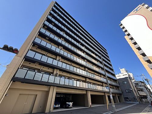 兵庫県神戸市兵庫区西出町 築1年9ヶ月 10階建