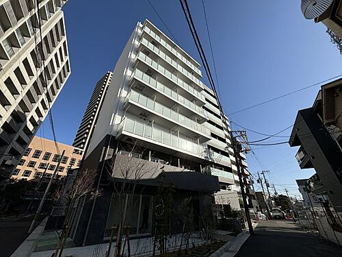 兵庫県尼崎市七松町１丁目  8階建