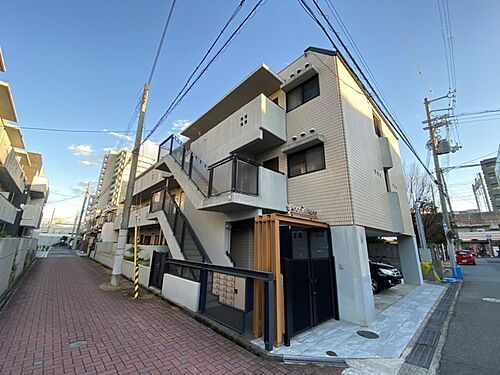 兵庫県西宮市西田町 築37年 3階建