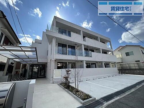 兵庫県伊丹市稲野町１丁目 3階建 築2年11ヶ月