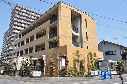 京都府宇治市大久保町田原 4階建