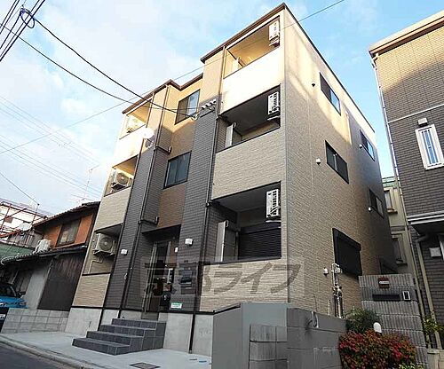 京都府京都市伏見区深草飯食町 築1年 3階建