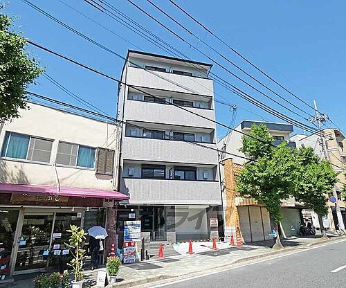 京都府京都市上京区鞍馬口通千本東入閻魔前町 5階建 