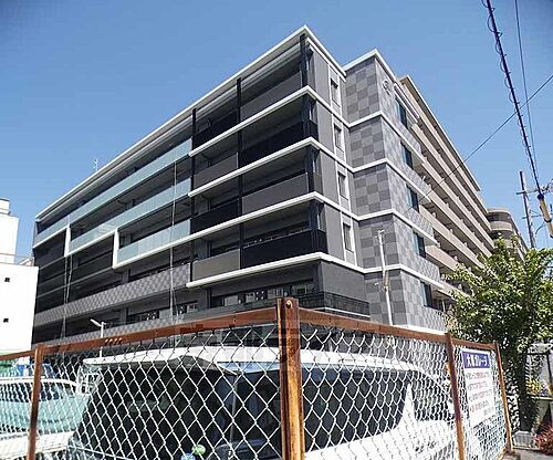 京都府京都市右京区松原通春日西入西院西寿町 築3年8ヶ月 6階建