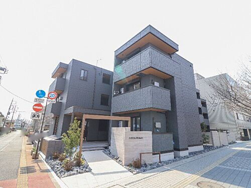 栃木県小山市中央町２丁目 3階建 築1年未満