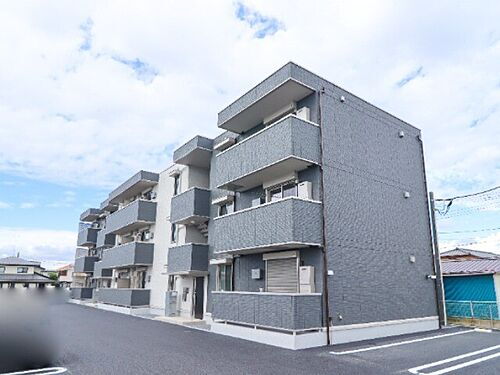 栃木県小山市花垣町１丁目 3階建 築2年2ヶ月