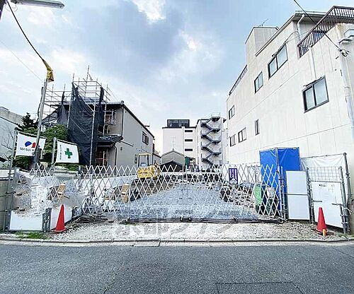 京都府京都市中京区大文字町 3階建 