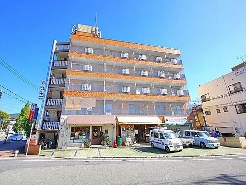 奈良県奈良市東紀寺町２丁目 5階建