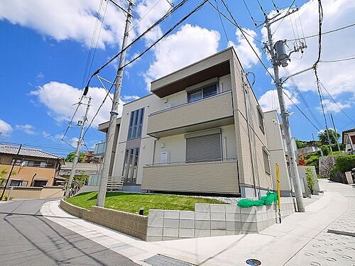 奈良県生駒市谷田町 2階建 築1年3ヶ月