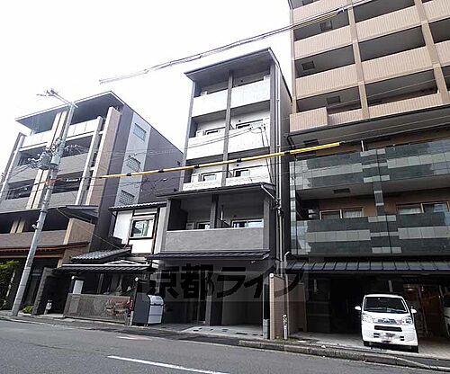 京都府京都市下京区西洞院通高辻下る高辻西洞院町 5階建 築1年12ヶ月