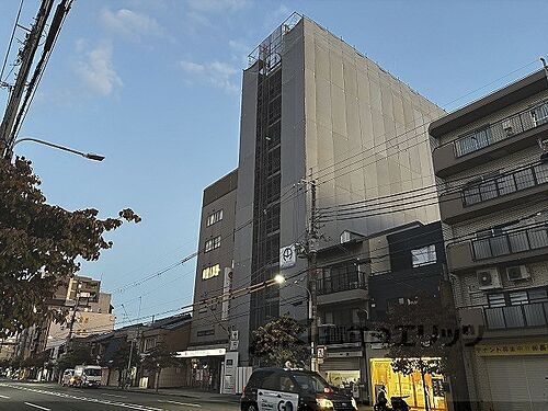 京都府京都市下京区西七条南衣田町  10階建