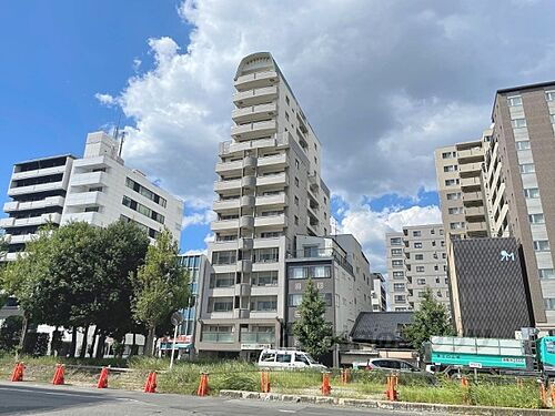京都府京都市下京区五条通西洞院西入平屋町 築21年10ヶ月 地上15階地下1階建