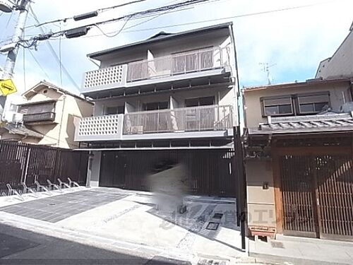 京都府京都市伏見区両替町１丁目 築7年11ヶ月 3階建