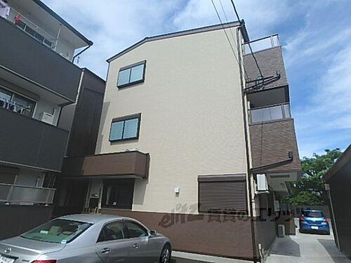 京都府京都市伏見区深草綿森町 3階建 築8年6ヶ月