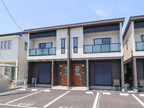 栃木県宇都宮市平松本町 2階建 
