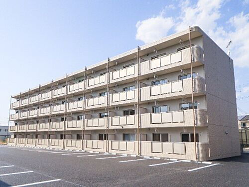 栃木県真岡市長田１丁目 4階建