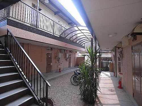 奈良県天理市杣之内町 2階建 築34年4ヶ月