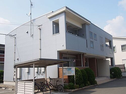 メゾンラピニヨンＣ 2階建