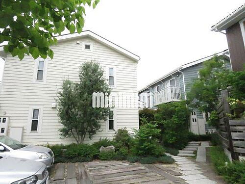 愛知県名古屋市千種区園山町２丁目 テラスハウス