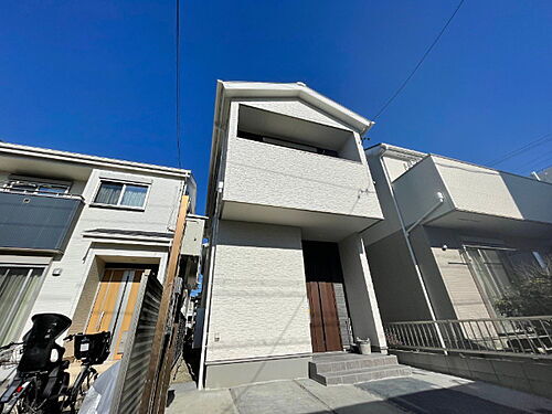 愛知県名古屋市中村区岩塚町字城前 テラスハウス