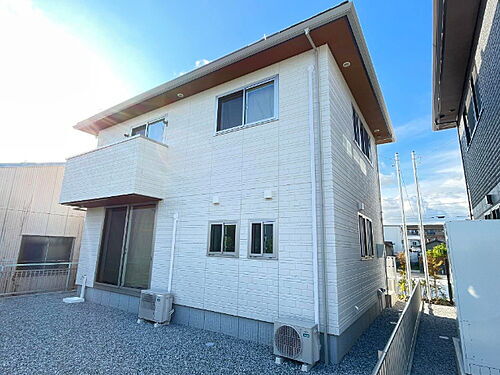 Ｃａｓａ　Ｅｘｃｅｌｅｎｔｅ　ＩＩ棟 2階建