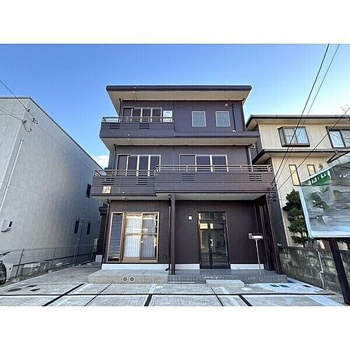 愛知県春日井市知多町３丁目 賃貸マンション