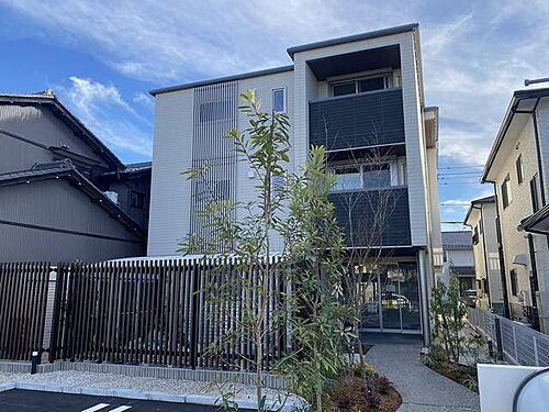 岐阜県各務原市蘇原緑町４丁目 賃貸マンション