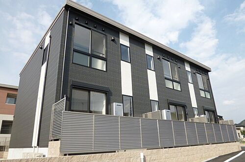 岐阜県各務原市鵜沼山崎町８丁目 賃貸アパート