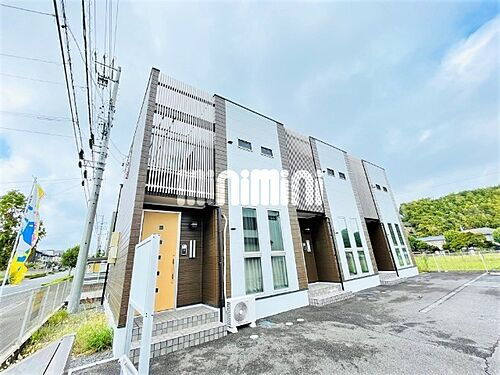 三重県鈴鹿市高岡台２丁目 テラスハウス