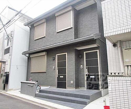 京都府京都市左京区岡崎徳成町 築6年10ヶ月 2階建