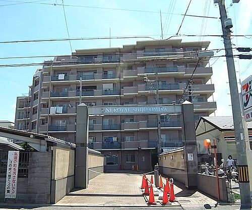 京都府京都市下京区綾小路通大宮西入坊門町 7階建