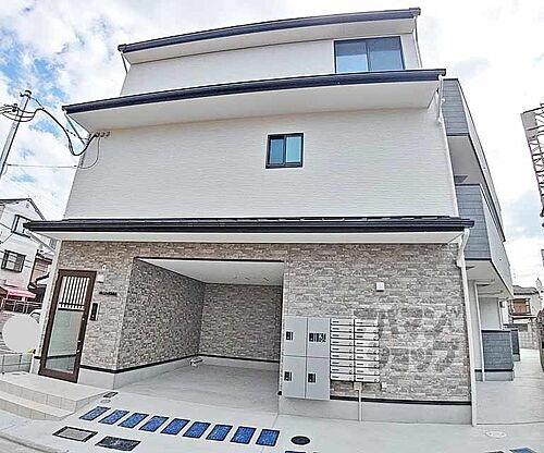 京都府京都市伏見区両替町１丁目 3階建 